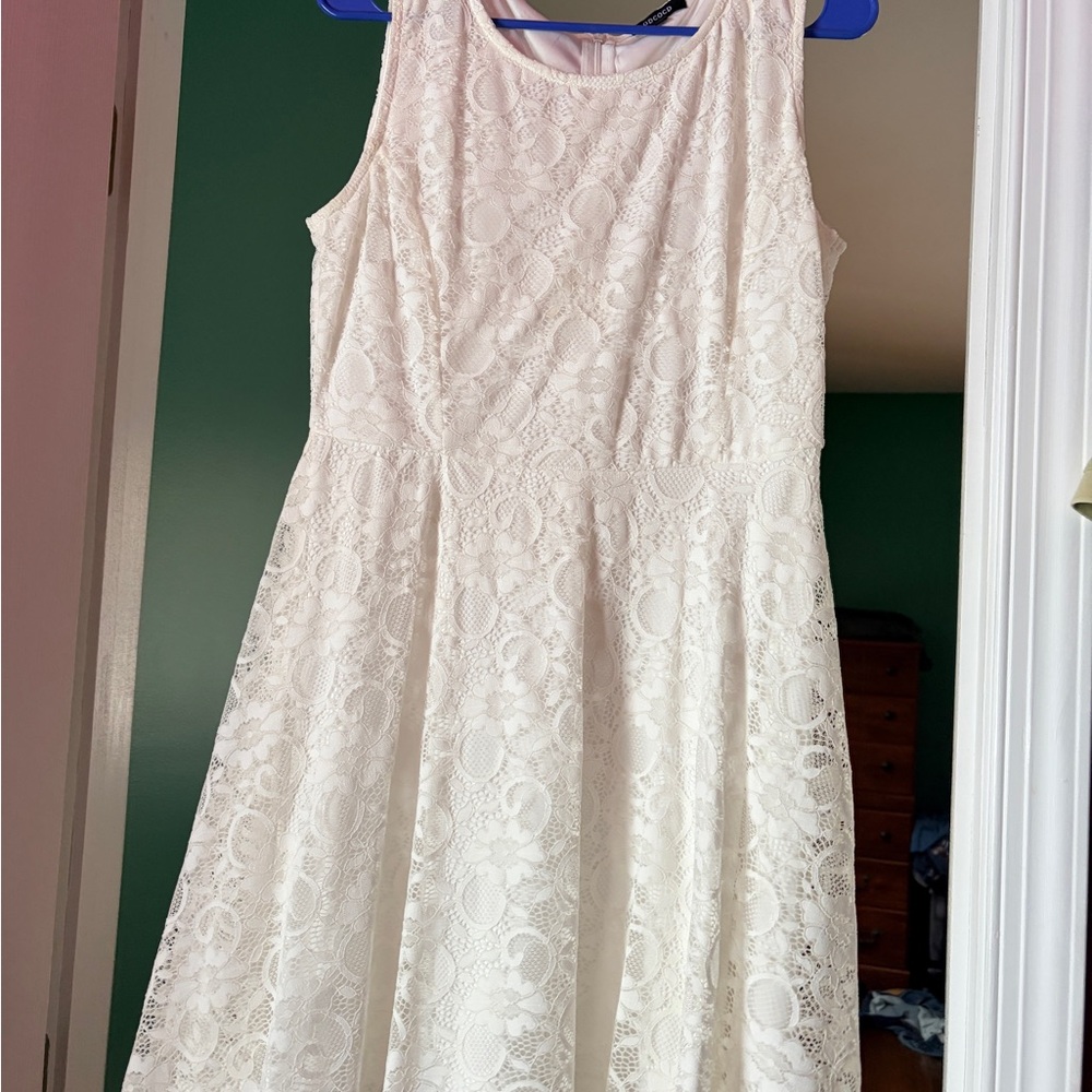 Elegant White Lace Mini Dress